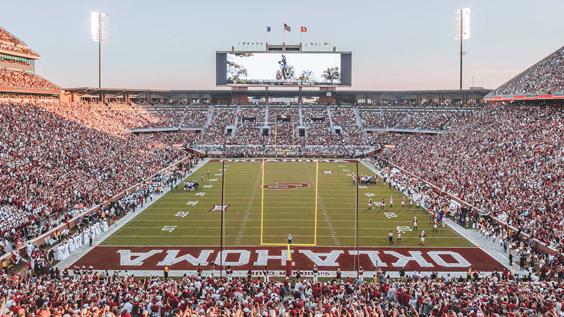 ./assets/img/photos/OU Football-A.jpg